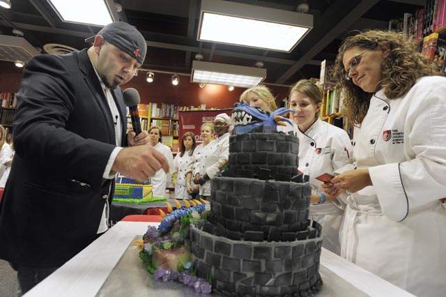 Duff Goldman Cakes