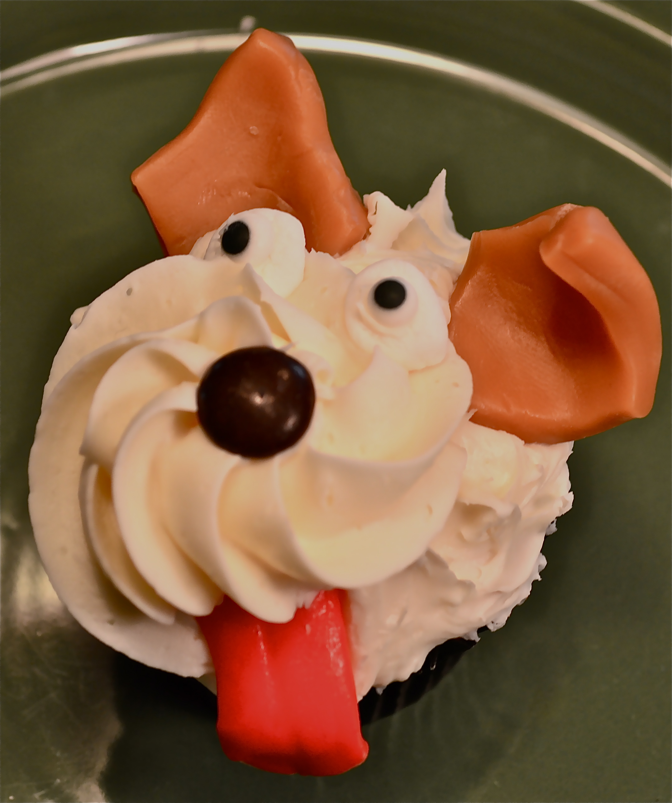 Easy Puppy Dog Cupcakes Easy Puppy Dog Cupcakes