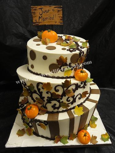 Fall Themed Wedding Cake