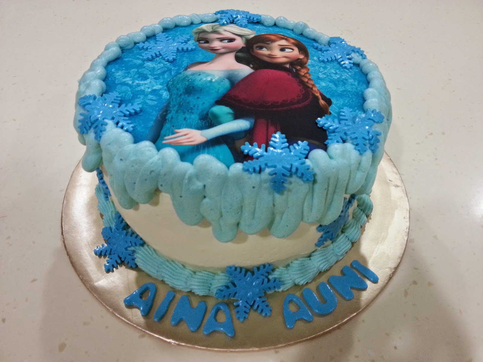 Frozen Buttercream Cake Frozen Buttercream Cake
