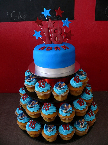 Iron Man Cupcake Cake