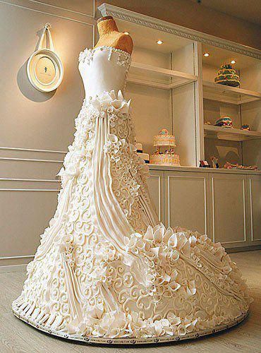 Life-Size Wedding Cake Life-Size Wedding Cake