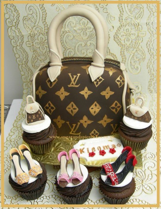 Louis Vuitton Handbag Cake