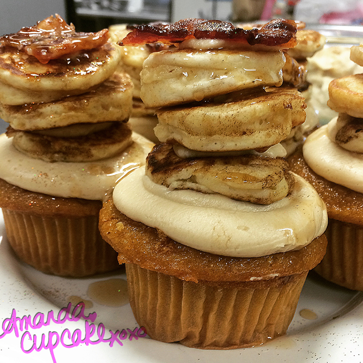 Maple Bacon Pancake Cupcakes