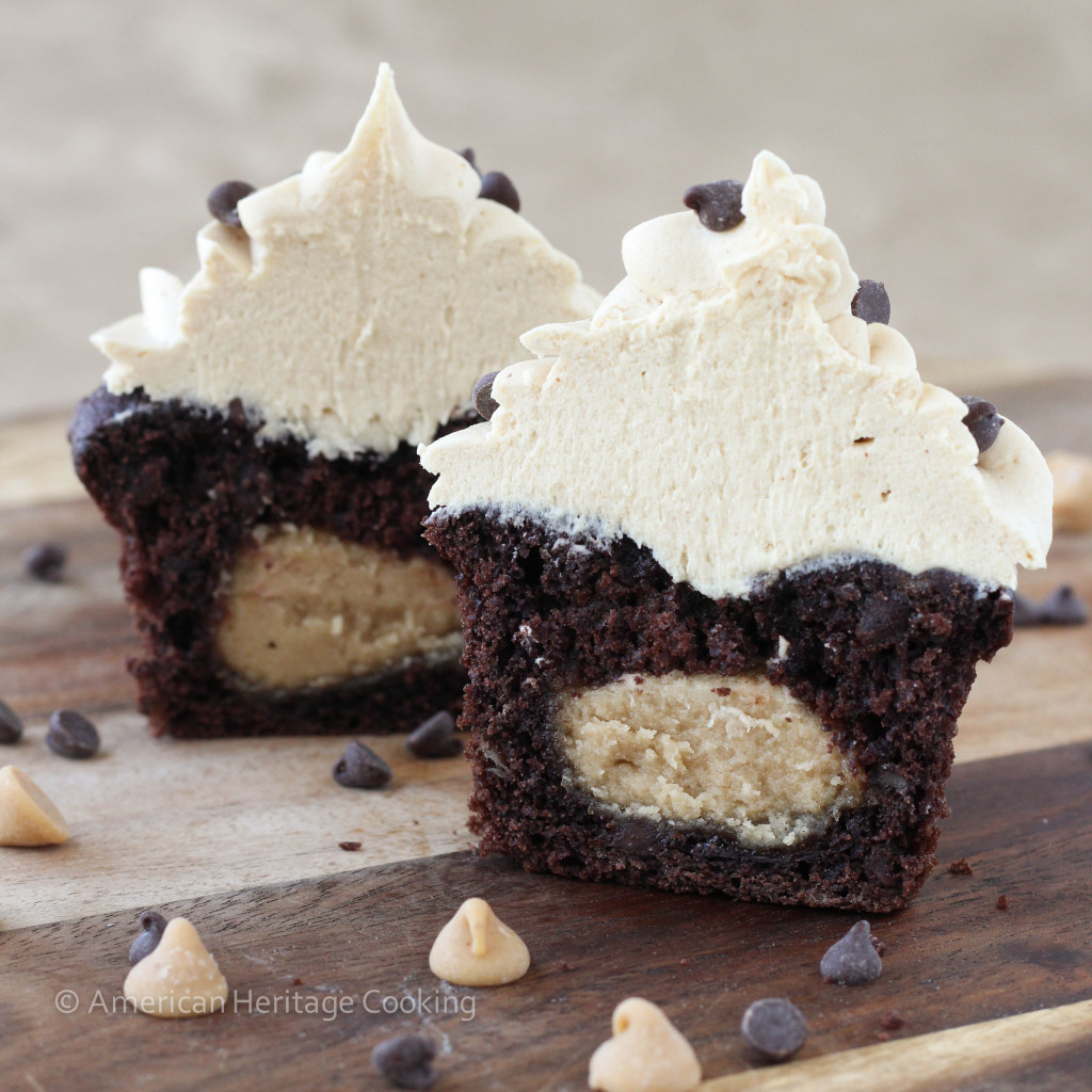 Peanut Butter Banana Cupcakes with Frosting