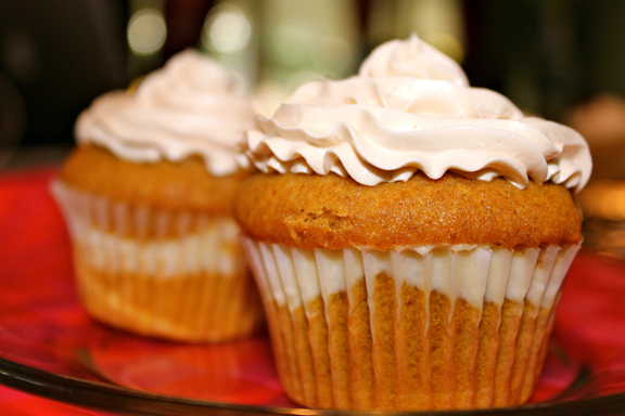 6 Photos of Pumpkin Cheesecake Cupcakes With Filling
