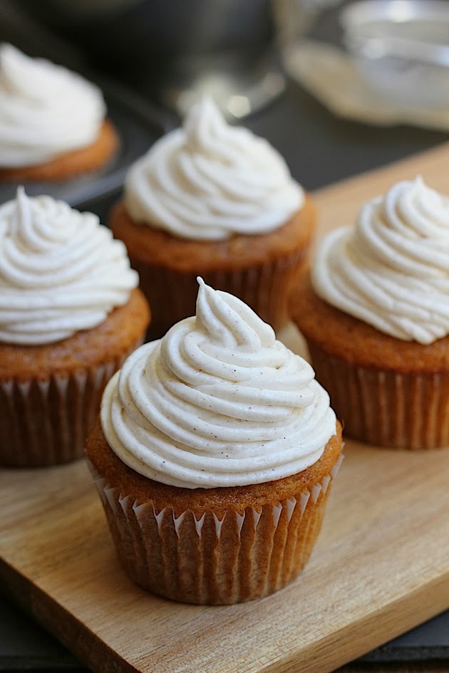 Pumpkin Cinnamon Cupcakes with Cream Cheese Frosting