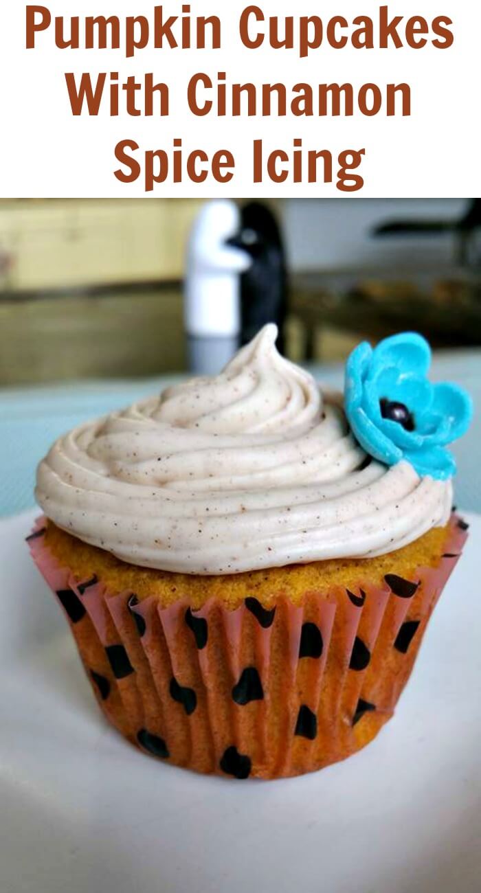 Pumpkin Cupcakes Cinnamon Frosting