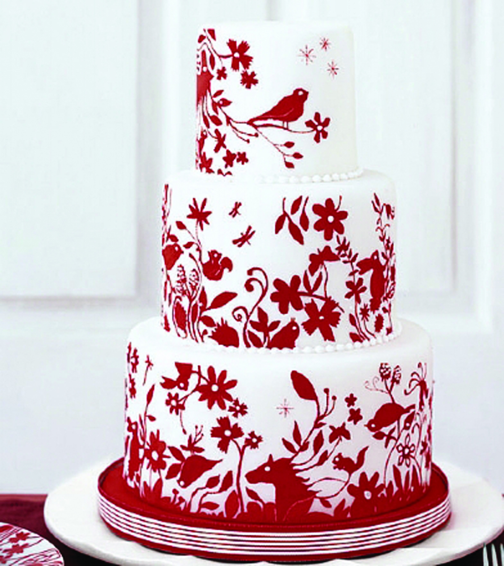 Red and White Wedding Cakes Designs