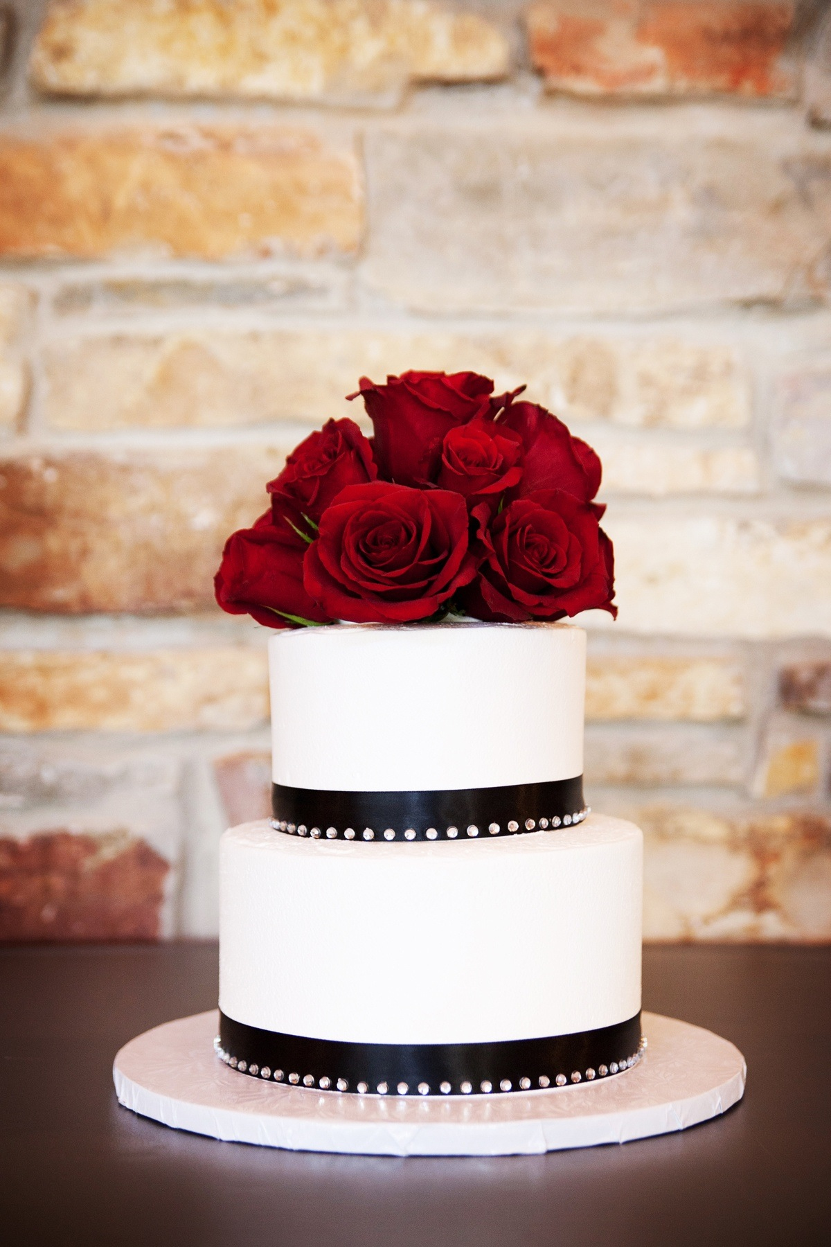 Simple Wedding Cakes with Red and Black