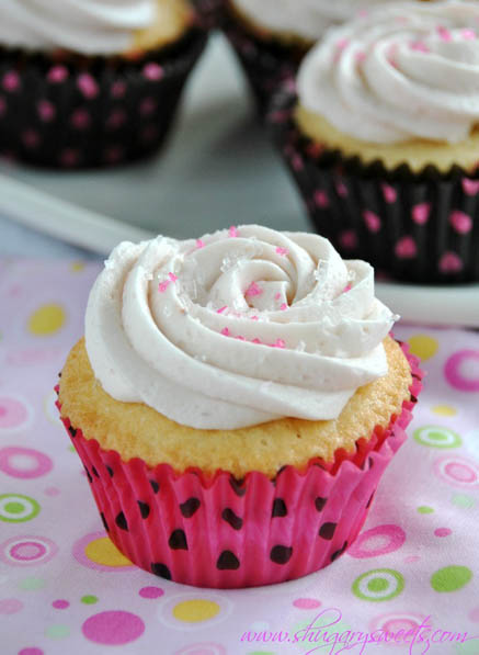 Vanilla Cupcakes with Strawberry Filling