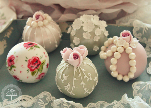 Vintage Sphere Cakes