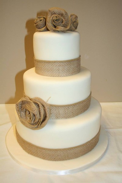 Wedding Cake with Burlap