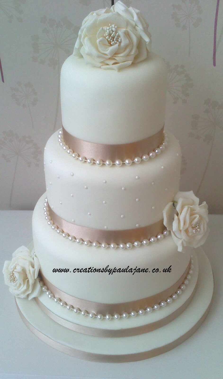 Wedding Cake with Pearls Wedding Cake with Pearls