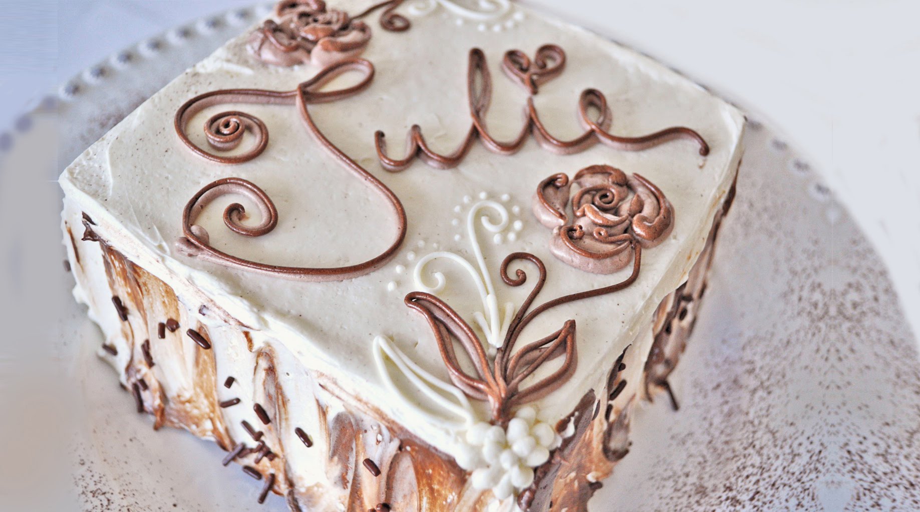 White Cake with Chocolate Frosting Decorating Ideas