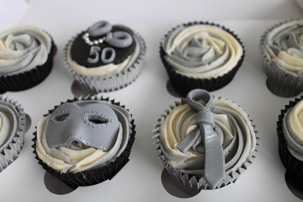 50 Shades of Grey Cake Cupcakes