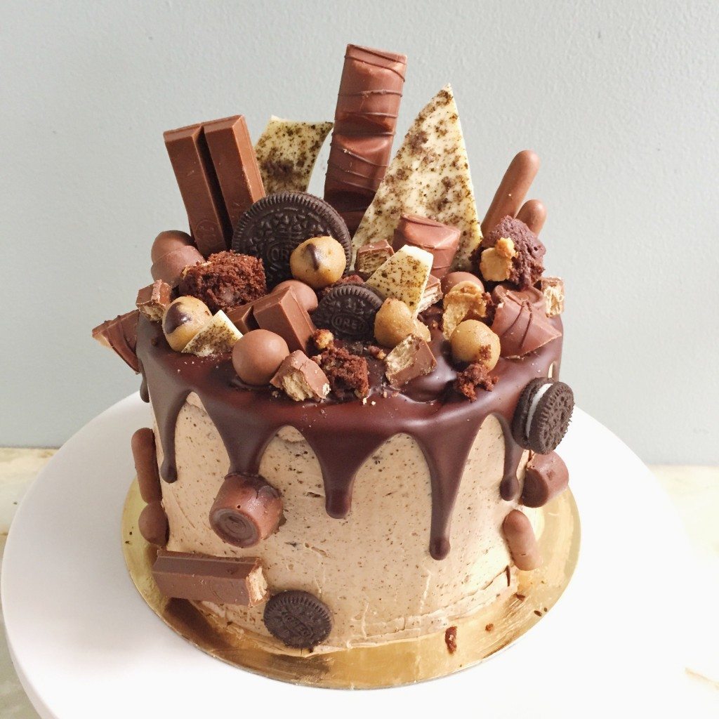 Amazing Chocolate Wedding Cake