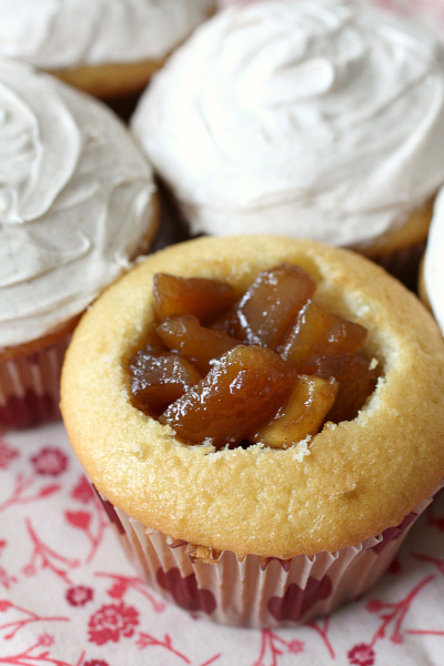 Apple Pie Filled Cupcakes