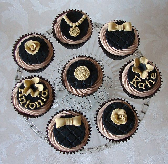 Black and Gold Cupcakes