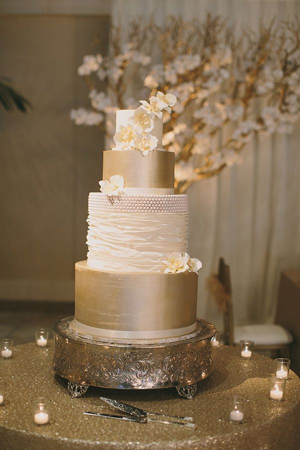 Black and White Gold Wedding Cake