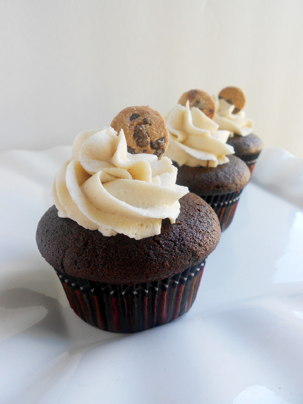 Chocolate Chip Cookie Dough Cupcakes