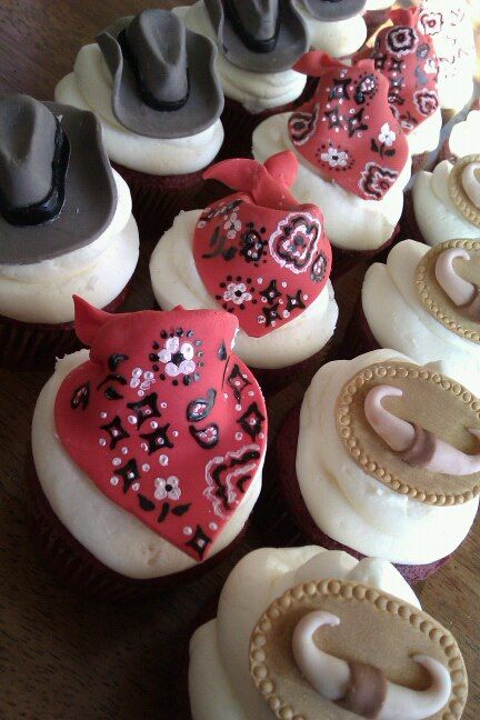 Country Western Themed Cupcakes Country Western Themed Cupcakes