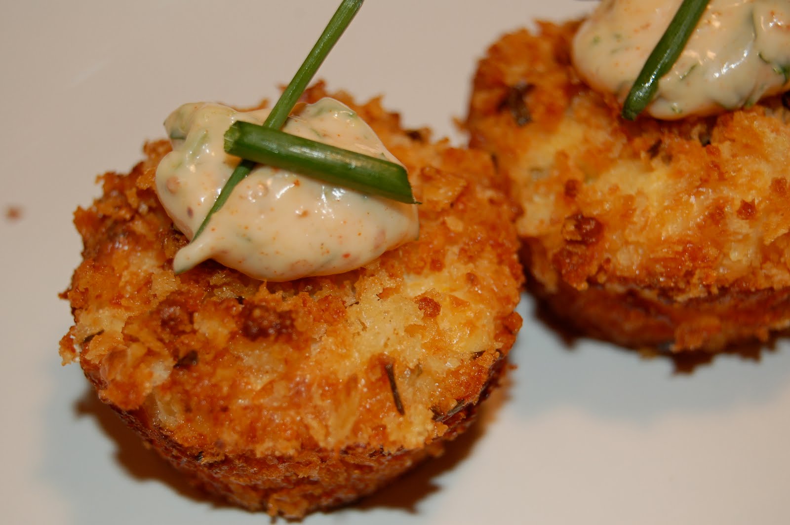 Crab Cakes with Remoulade Sauce