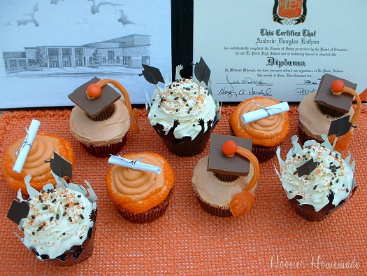 9 Photos of Homemade HS Graduation Cupcakes