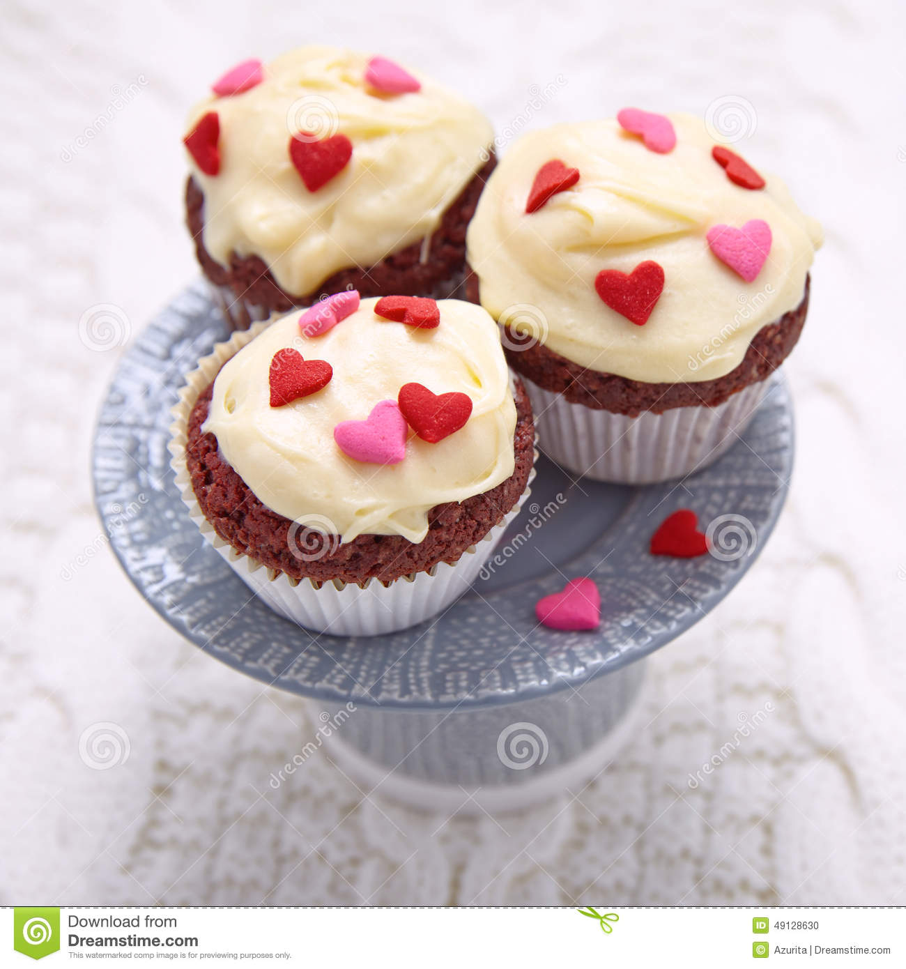 Cupcakes Decorated with Hearts