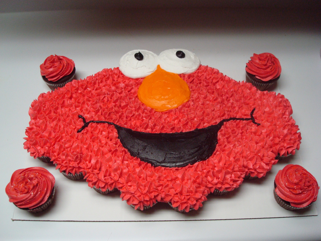Elmo Cupcake Cake