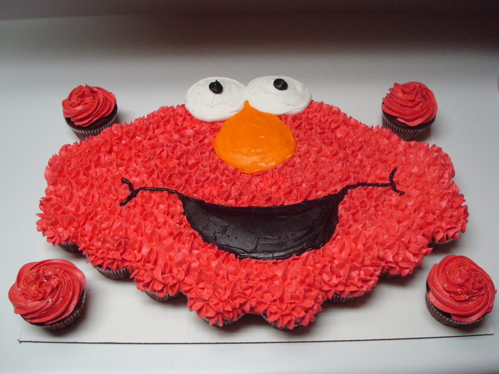 Elmo Cupcake Cake Elmo Cupcake Cake