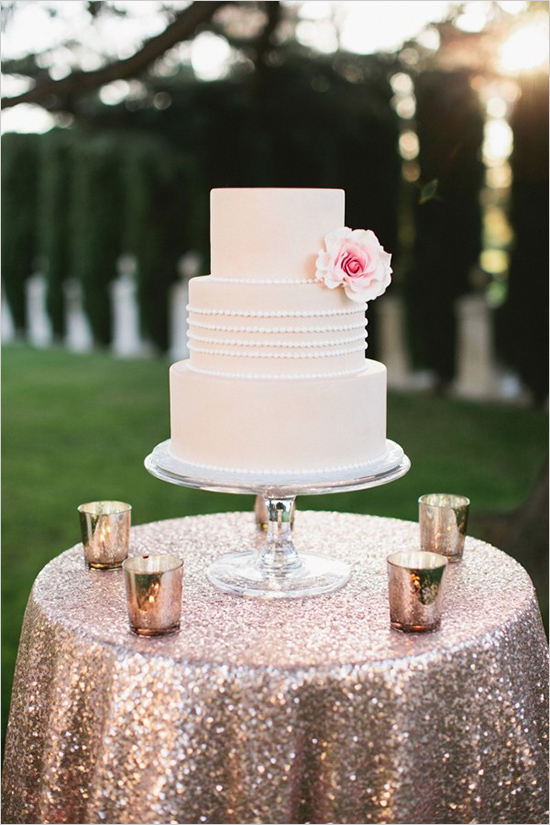 Gold Wedding Cake Table Linen