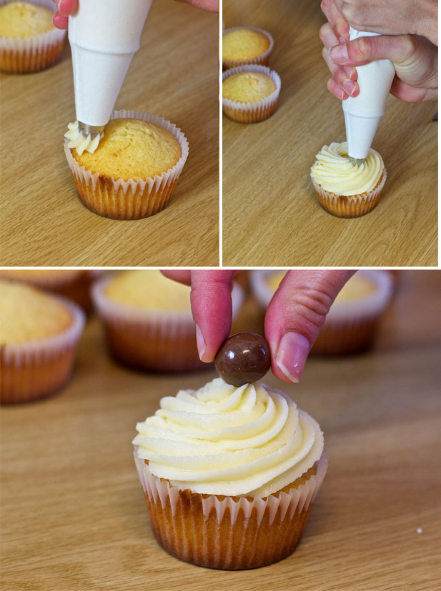 How to Frost Cupcakes with a Piping Bag