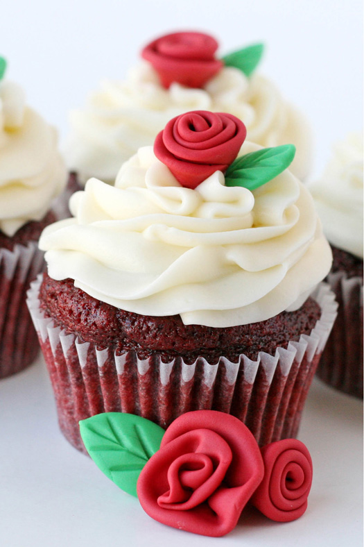 How to Make Fondant Roses Cupcakes