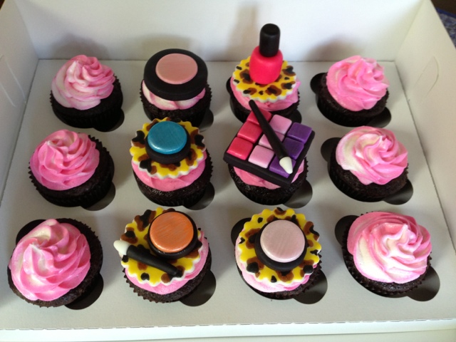 Make Up Themed Cupcakes