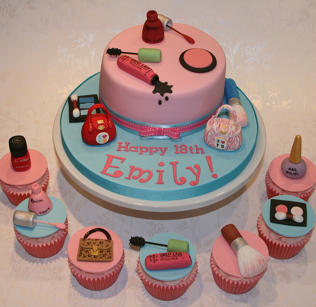 Makeup Cake Cupcakes