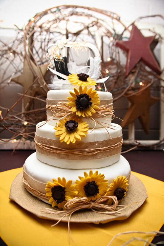 Rustic Country Wedding Sunflower Cake