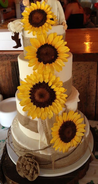 Rustic Sunflower Wedding Cake