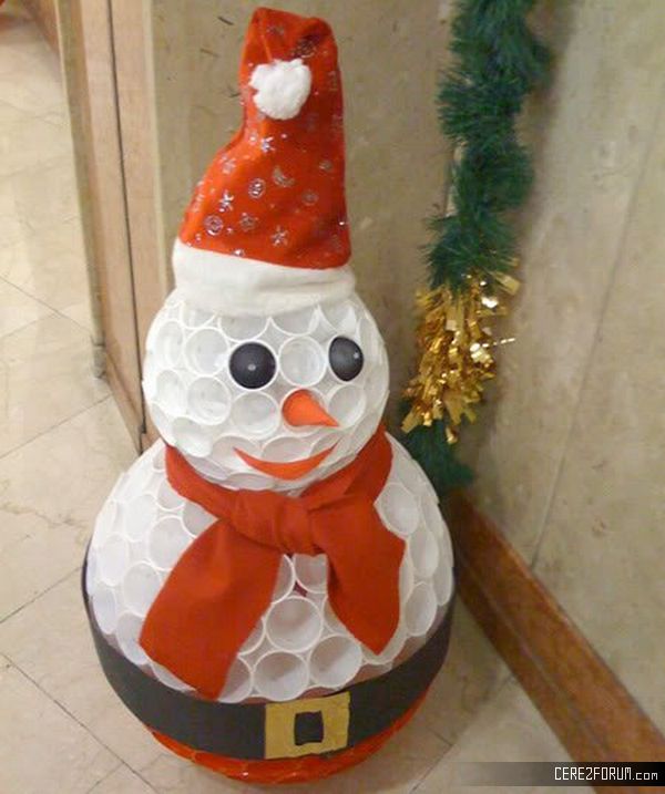 Snowman Made with Plastic Cups