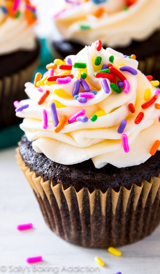 Vanilla Cupcakes with Chocolate Frosting