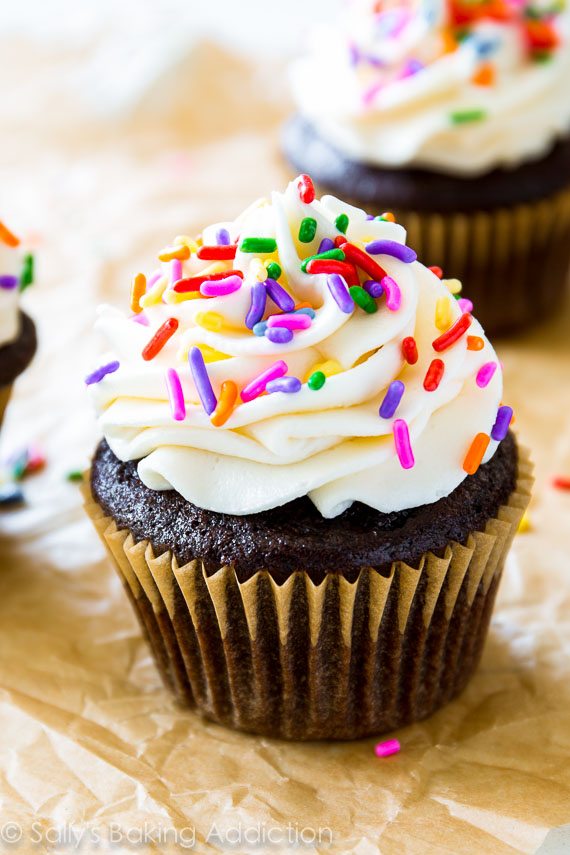 Vanilla Cupcakes with Chocolate Frosting