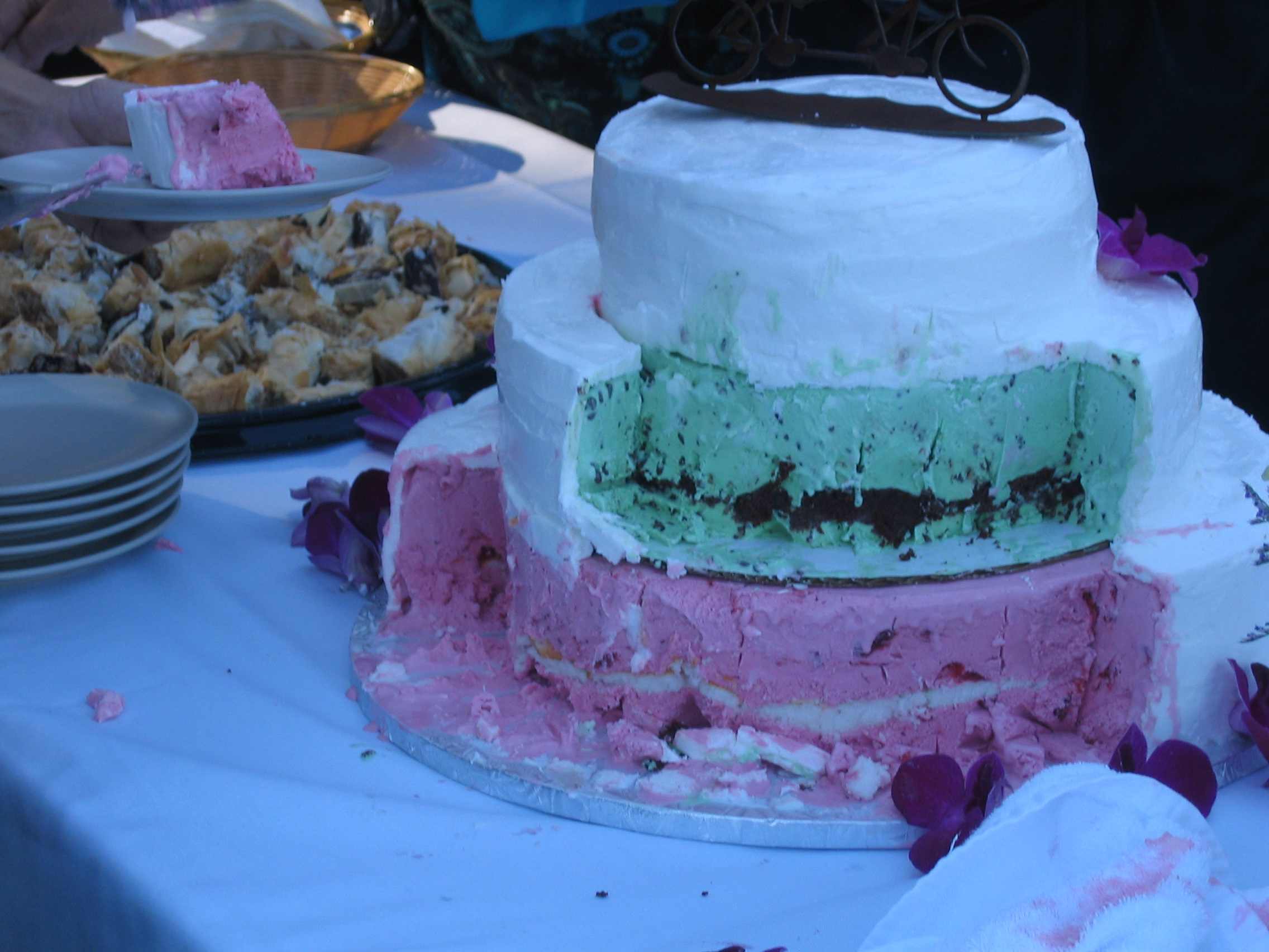 8 Photos of Massachusetts Ice Cream Wedding Cakes 8 Photos of Massachusetts Ice Cream Wedding Cakes
