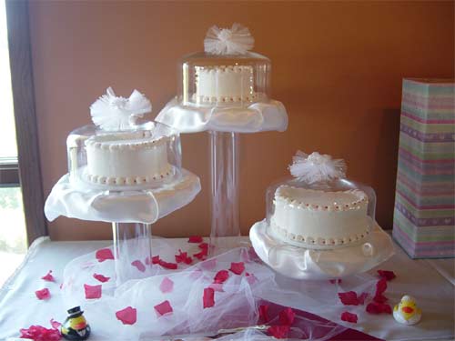 Wedding Cake with Ice Cream