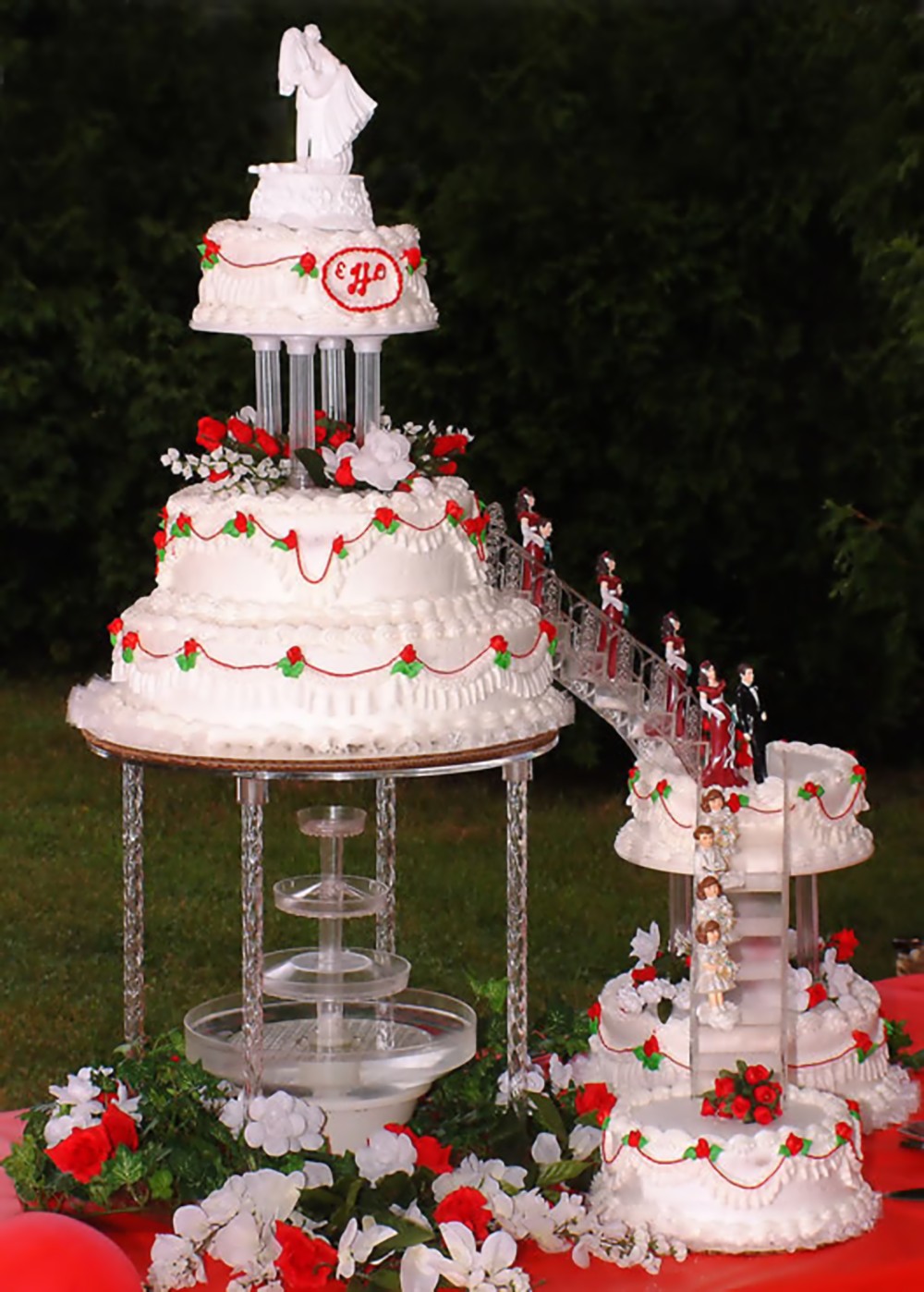 Wedding Cakes with Fountains