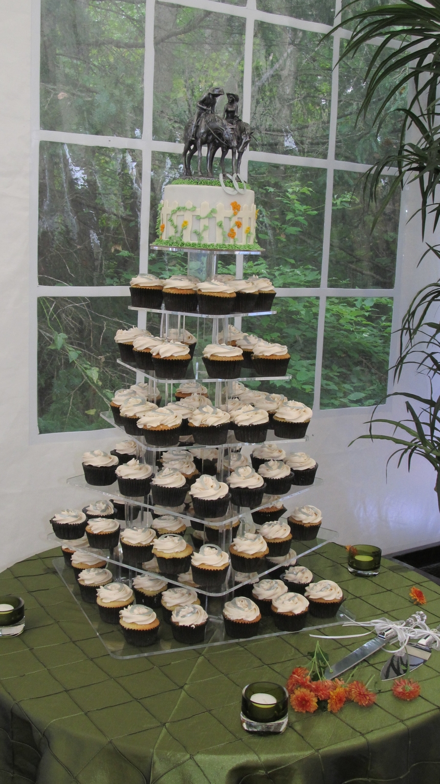 Western Theme Wedding Cupcakes