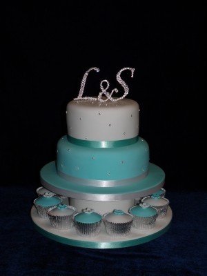 2 Tier Wedding Cake 2 Tier Wedding Cake