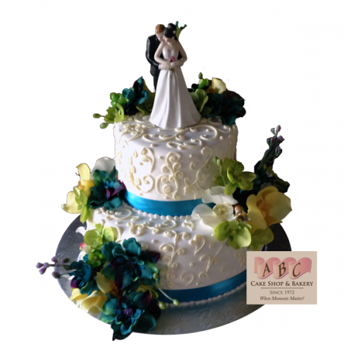 2 Tier Wedding Cakes with Flowers