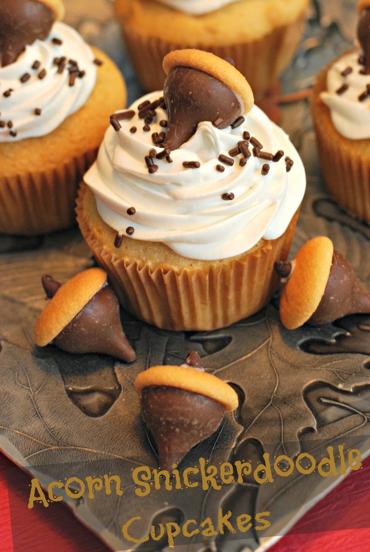 Acorn Snickerdoodle Cupcakes