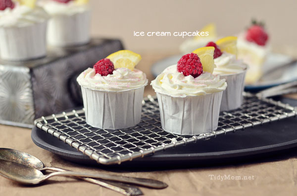 Black Raspberry Lemon Cupcakes