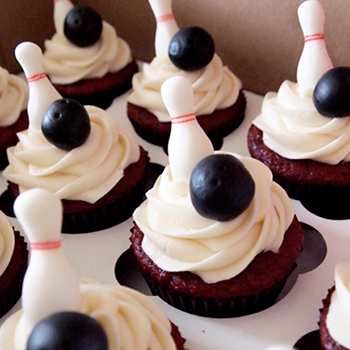 Bowling Pin Cupcake Toppers